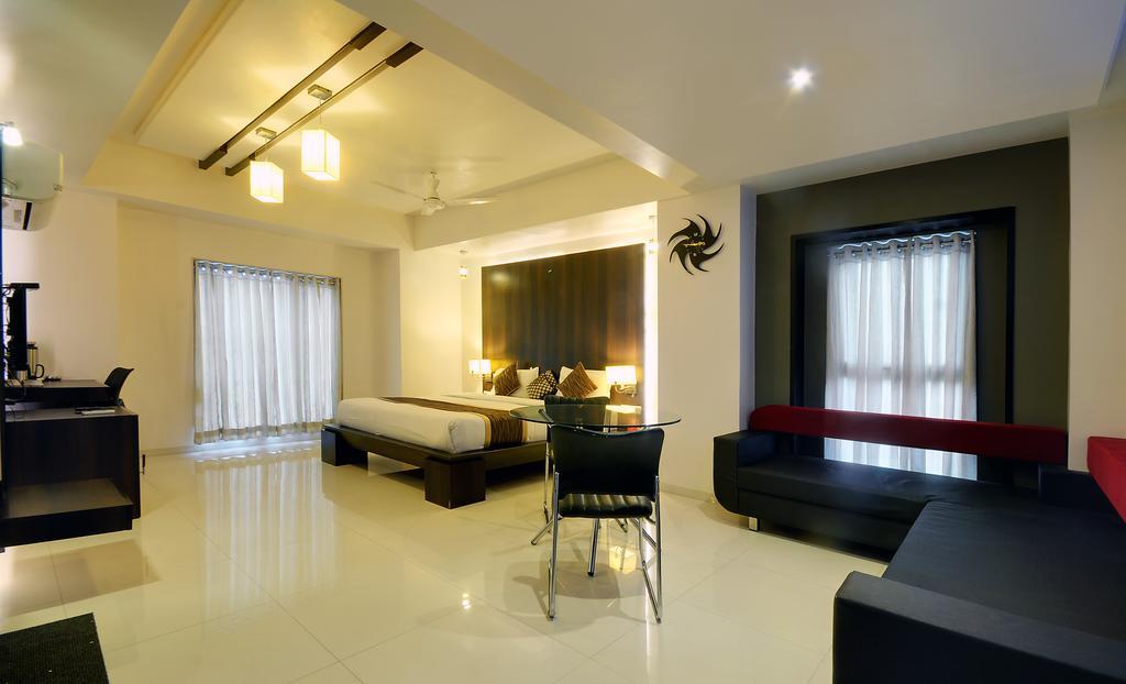 ג'ונגאדה Hotel Magnum Inn מראה חיצוני תמונה